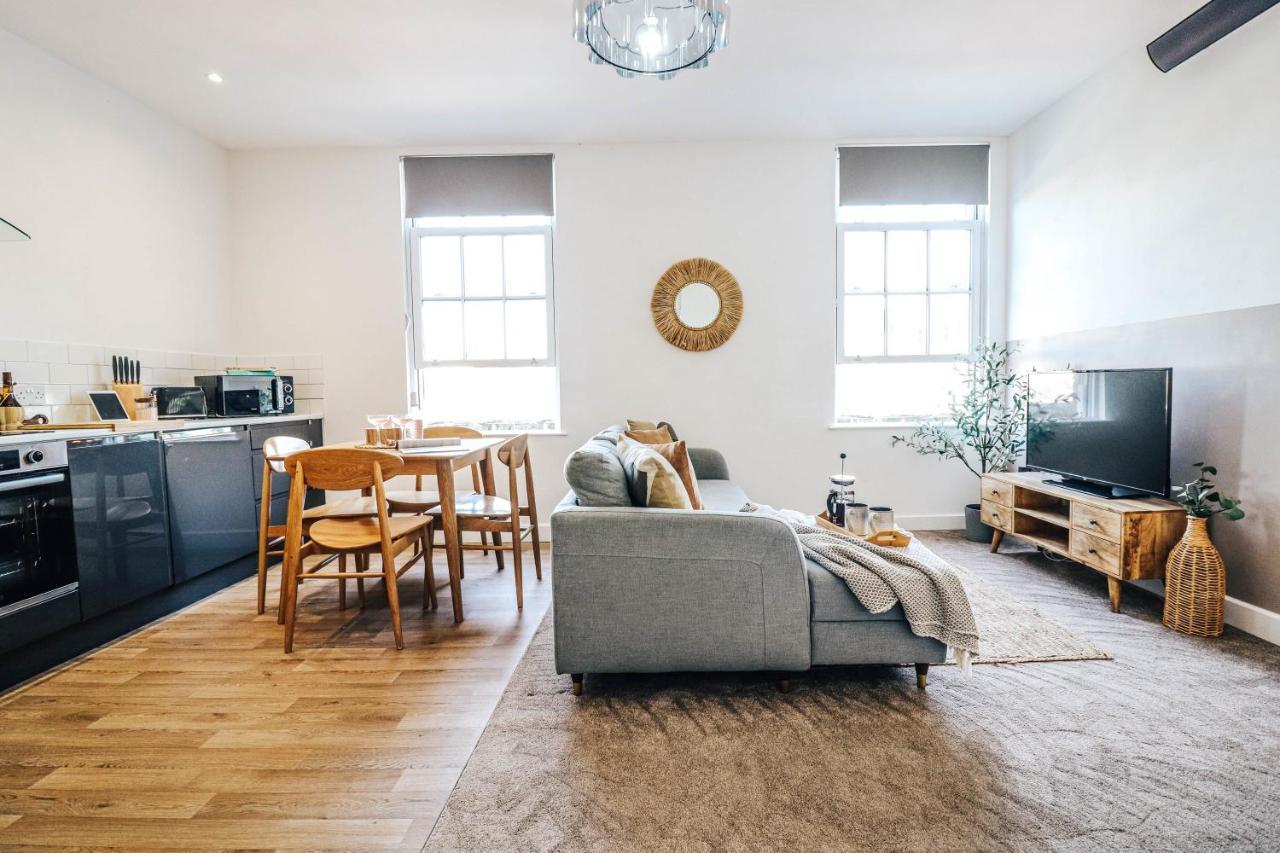 Principality View Apartment Two, By Solace Stays كارديف المظهر الخارجي الصورة