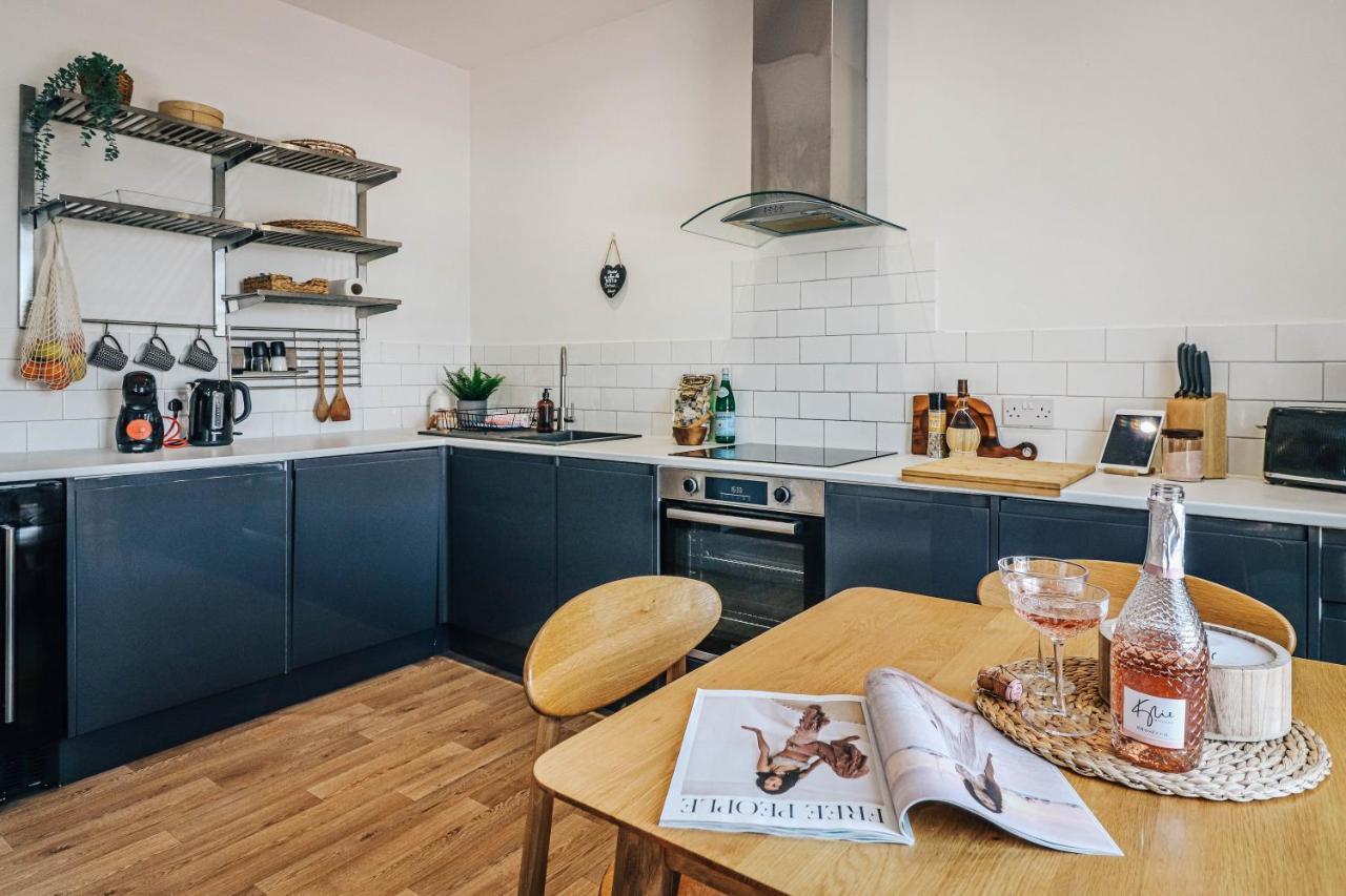 Principality View Apartment Two, By Solace Stays كارديف المظهر الخارجي الصورة